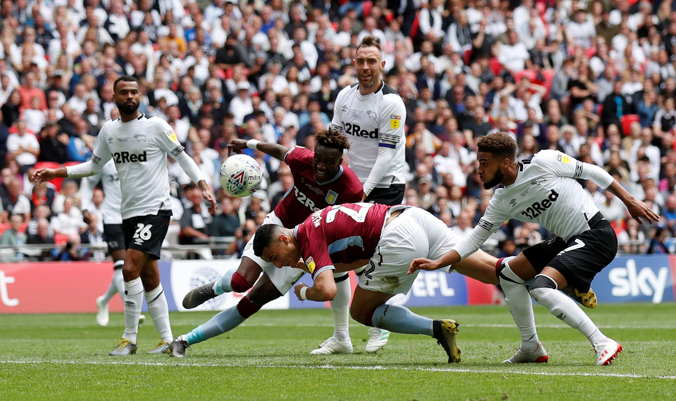 压到肋部 压到肋部