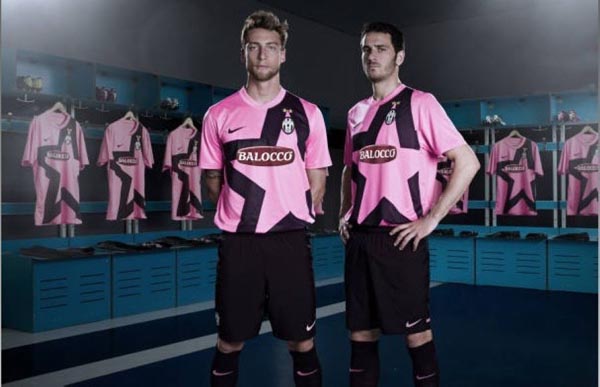 Fluxo 在南美 RMR CQ 中几乎在系列赛的第一张地图上浪费了 11-1 的领先优势后，仍然存活下来