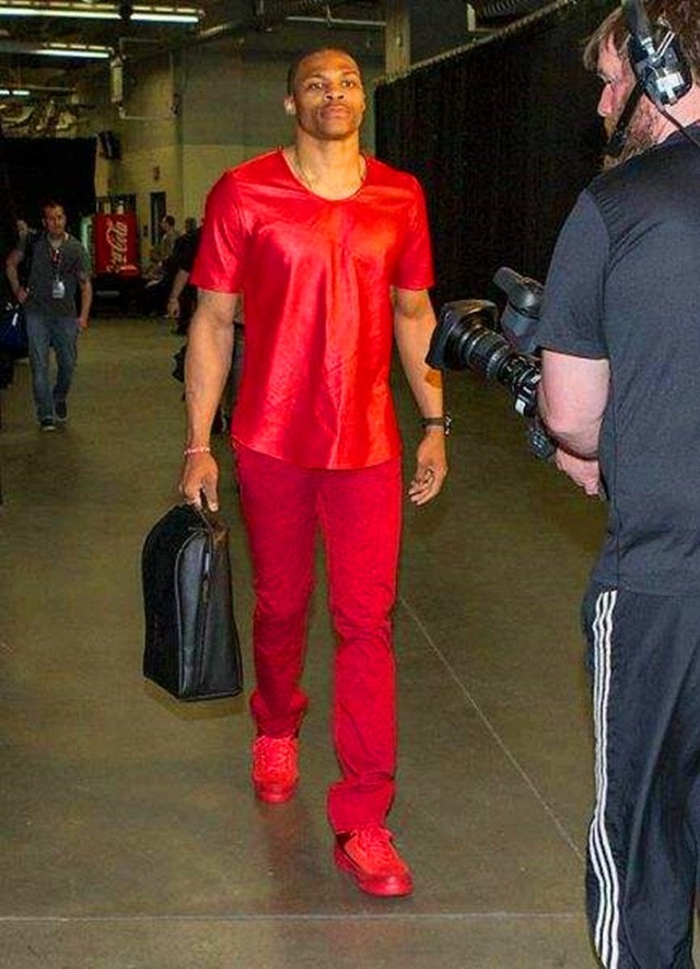 全市场报道哈列巴什维利：模板罗伯逊，皇萨与利物浦在关注他